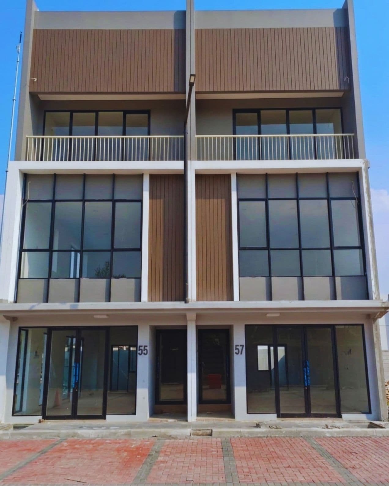 The Hive @ Parkhills Blvd Model B