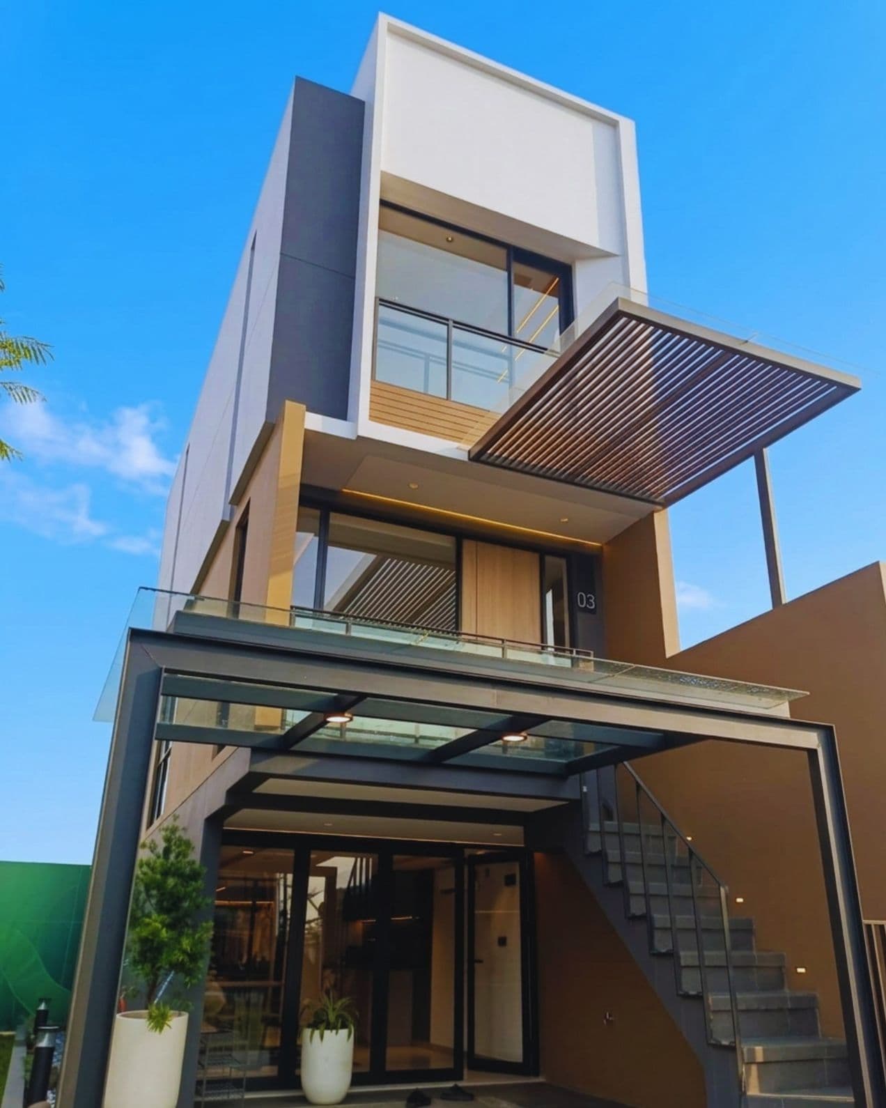 TreeTops Beverly Livin 3.3R